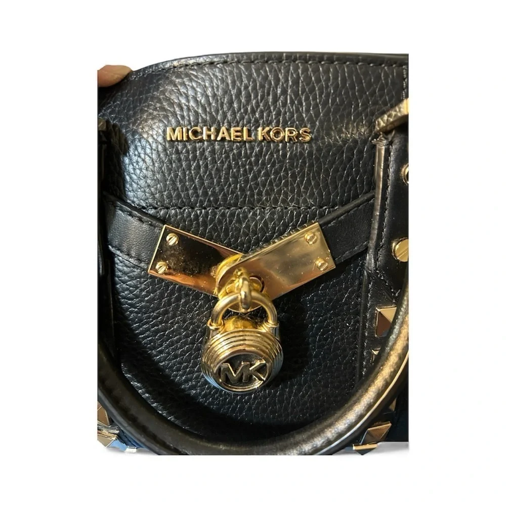 Micheal Kors Hamilton small satchel bag in black pebble leather and gold accents